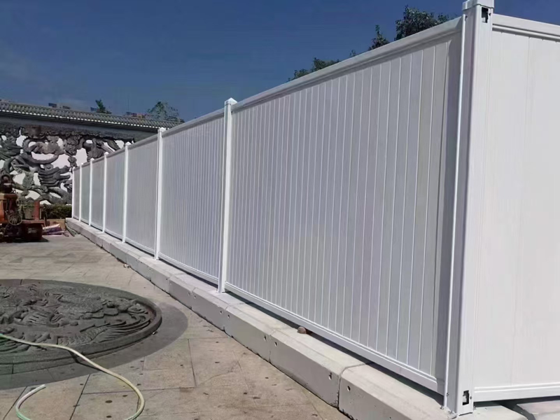 深圳寶安工地500㎡PVC圍擋當天送達，旭東圍擋批發(fā)讓采購更省心！